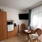 Sarokhaz 3*