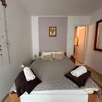 Sarokhaz 3*