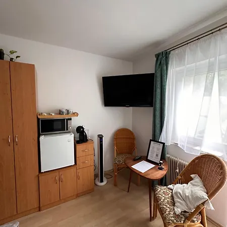Sarokhaz 3*