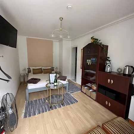 Sarokház Pensión 3*